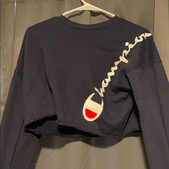 Champion Tops - champion long sleeve crop top